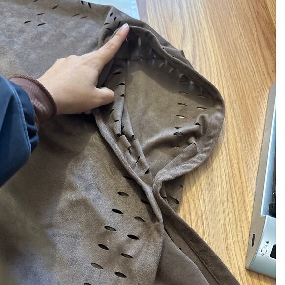 Soft Surroundings Faux Suede Snap Front Poncho One Size Shawl Western Cowgirl - Picture 5 of 9